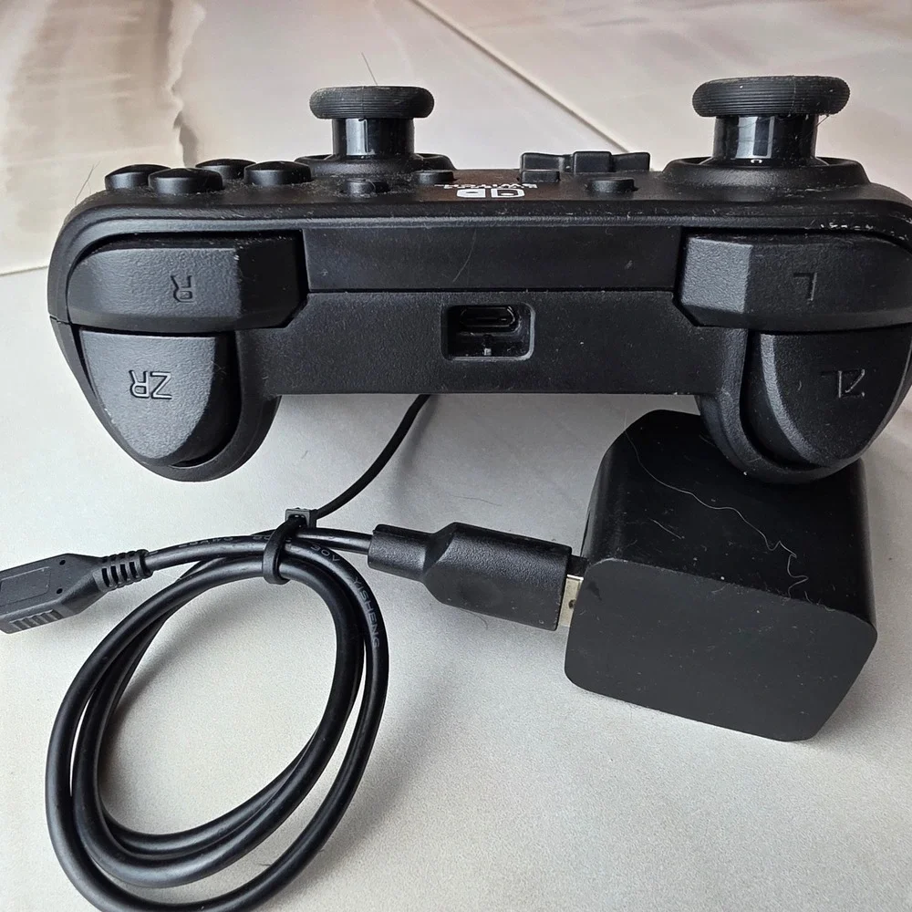 PowerA Nintendo Switch Enhanced Wireless Controller Black 1511370-01 Charger W2